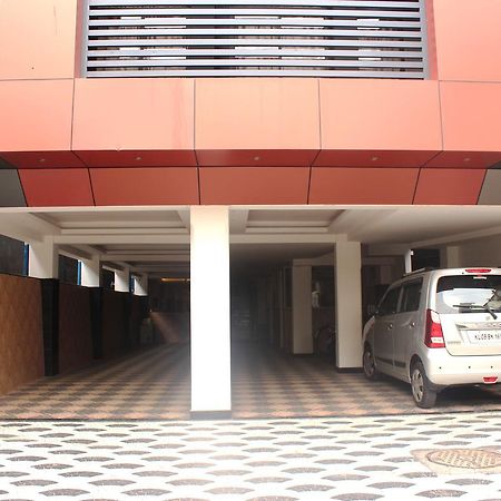Hotel Sukhvas Thiruvananthapuram Eksteriør billede