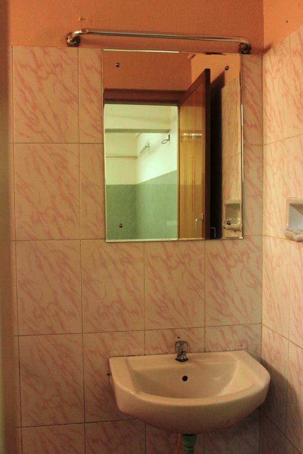 Hotel Sukhvas Thiruvananthapuram Eksteriør billede
