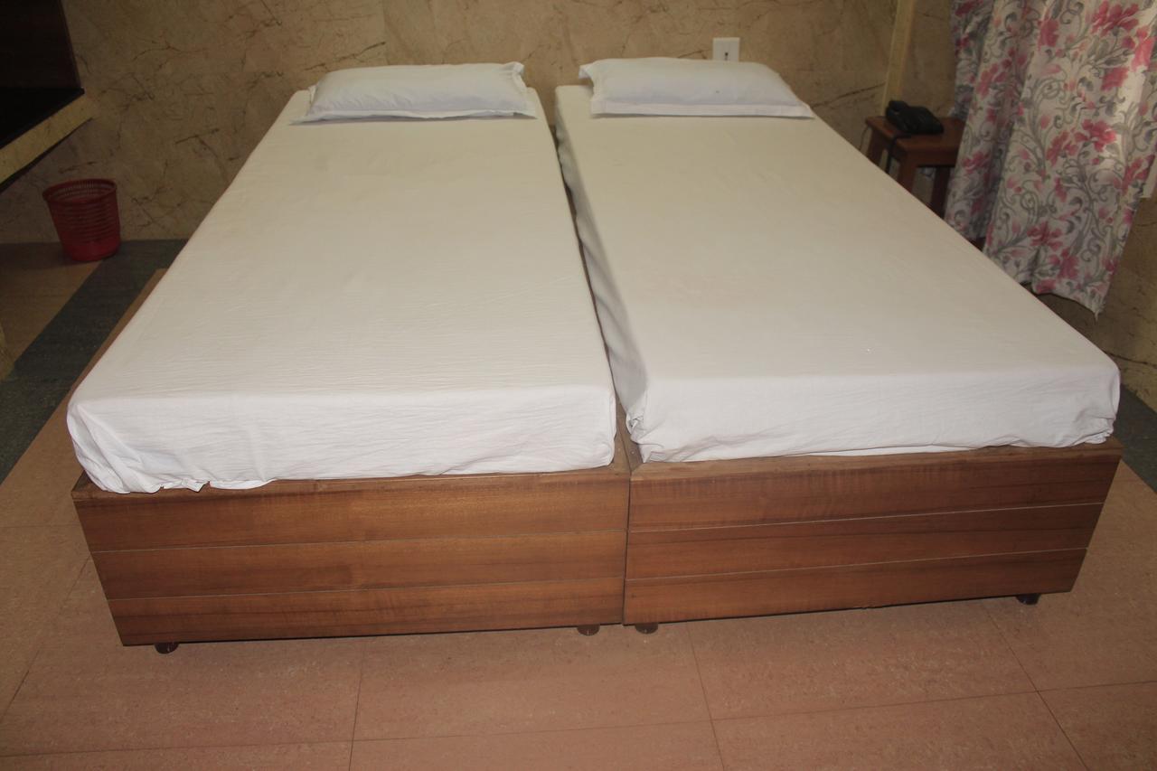 Hotel Sukhvas Thiruvananthapuram Eksteriør billede