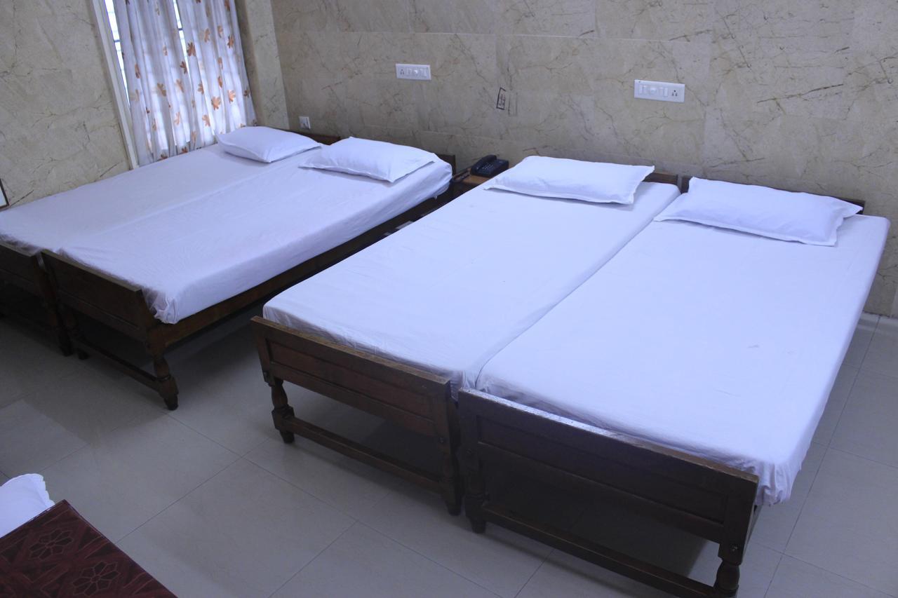 Hotel Sukhvas Thiruvananthapuram Eksteriør billede